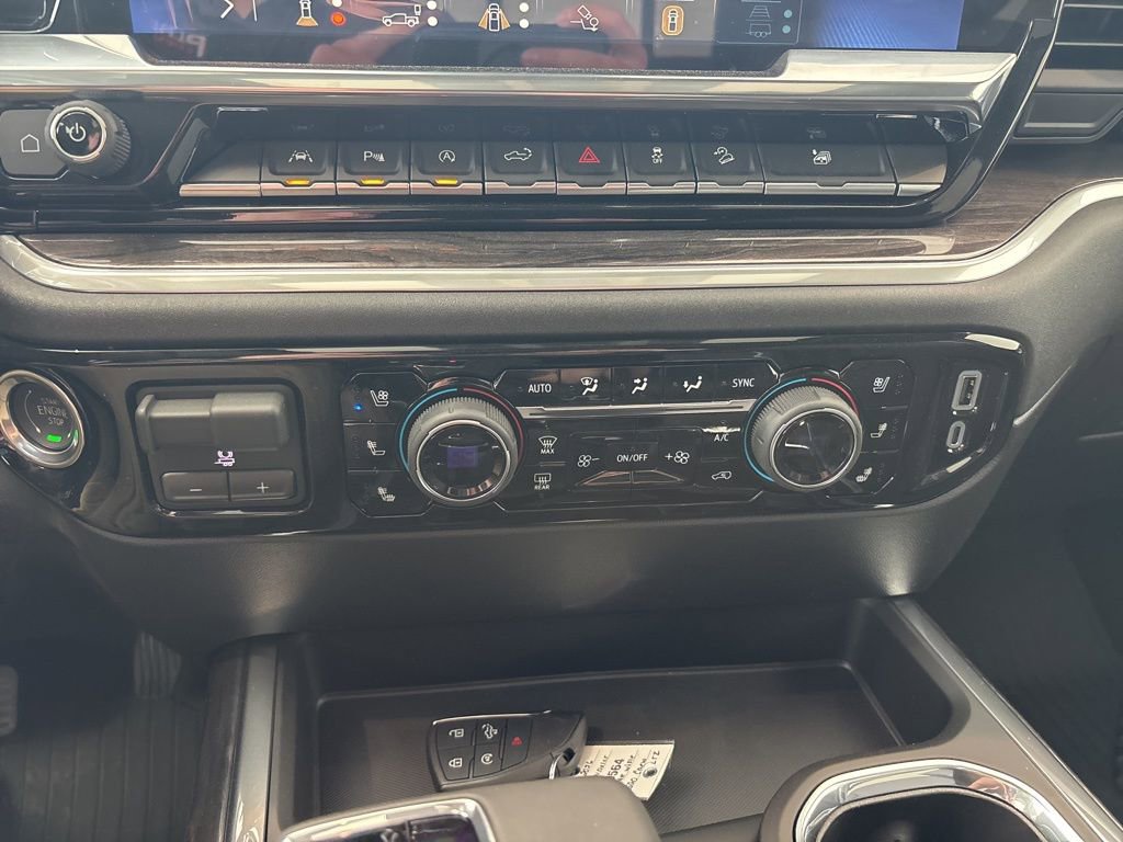 New 2026 Chevrolet Silverado 1500 LTZ w/ LTZ Premium Package AWD/4WD image 12