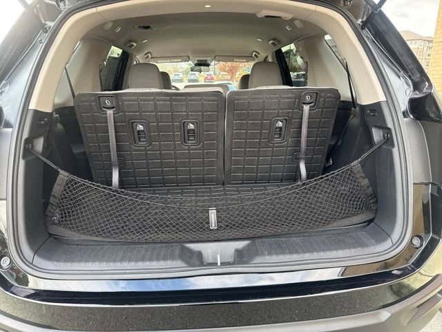 Used 2023 Honda Pilot LX image 17