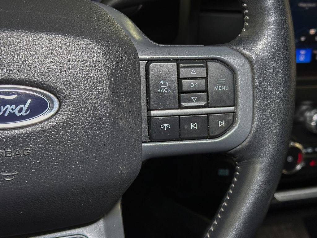 Used 2024 Ford F250 Lariat w/ Black Appearance Package AWD/4WD image 35