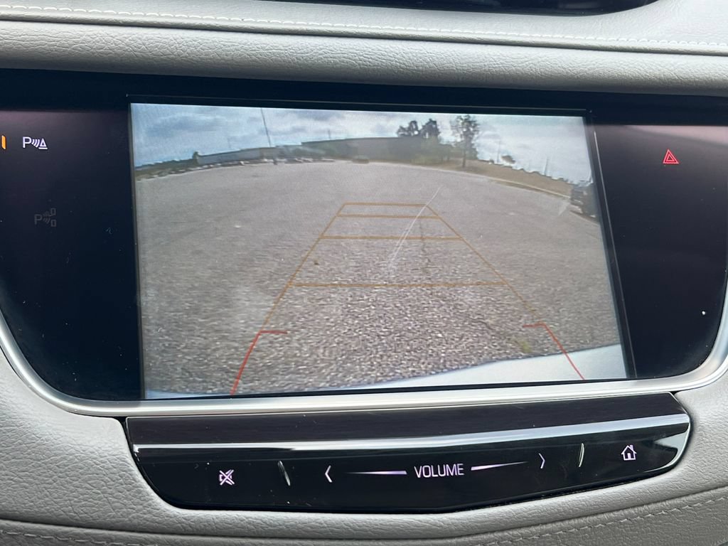 Used 2018 Cadillac XT5 Luxury w/ Driver Awareness Package AWD/4WD image 28