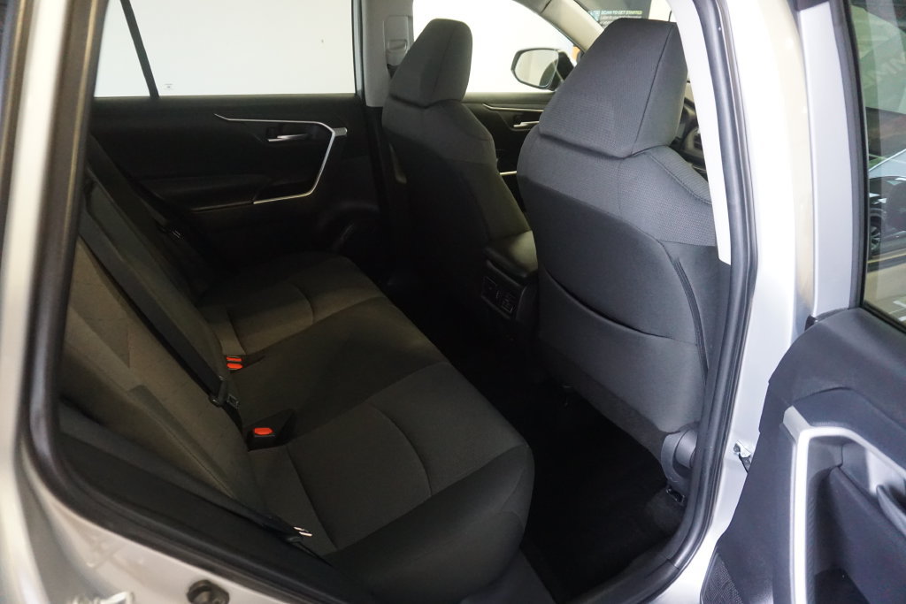 Certified 2025 Toyota RAV4 XLE AWD/4WD image 21