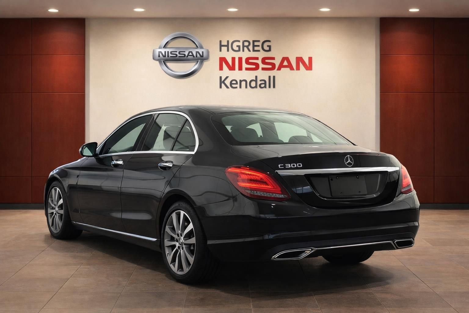 Used 2021 Mercedes-Benz C 300 Sedan image 2