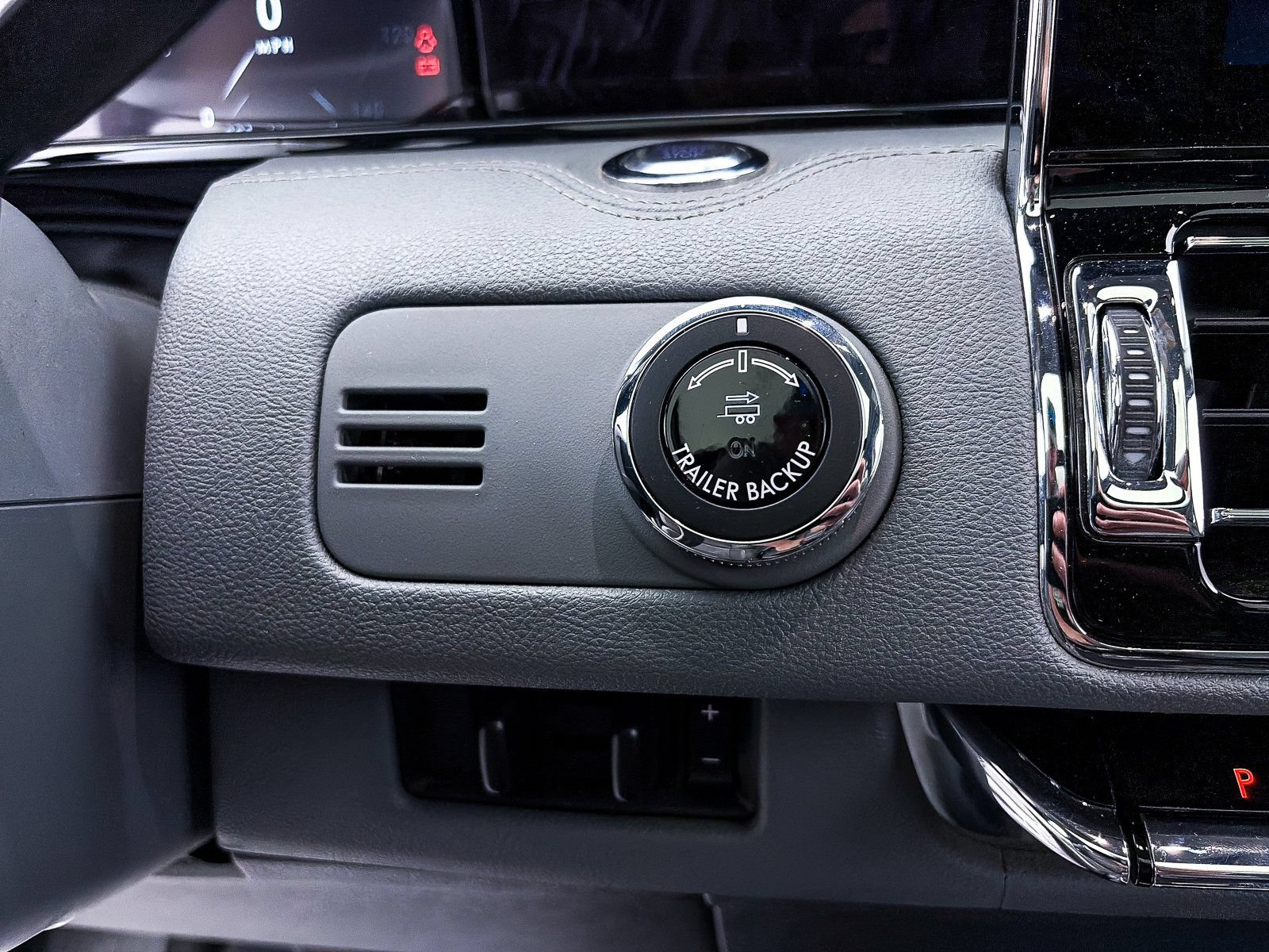 Used 2021 Lincoln Navigator Reserve w/ Luxury Package AWD/4WD image 26