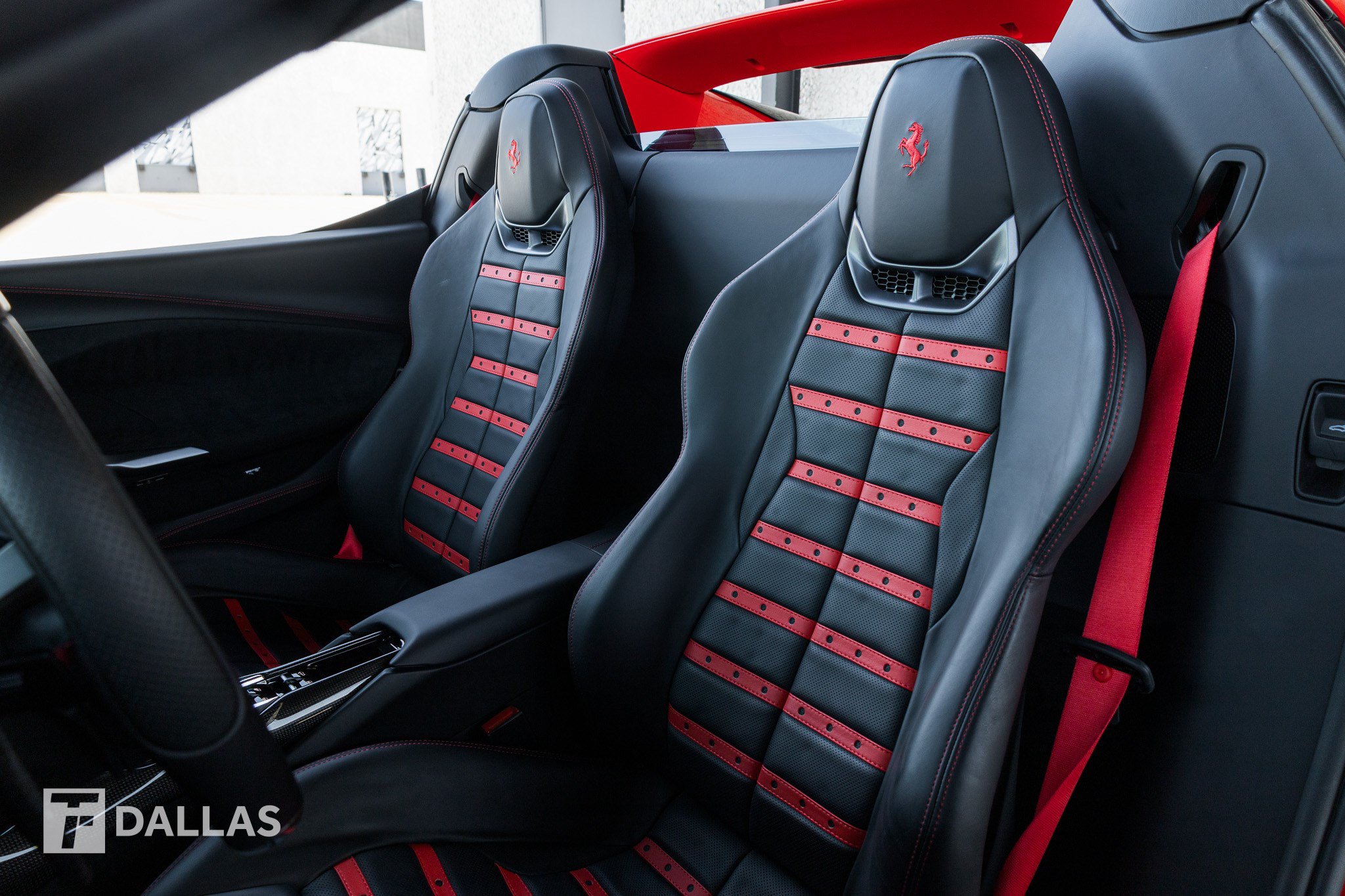 Used 2025 Ferrari 296 GTS RWD image 27