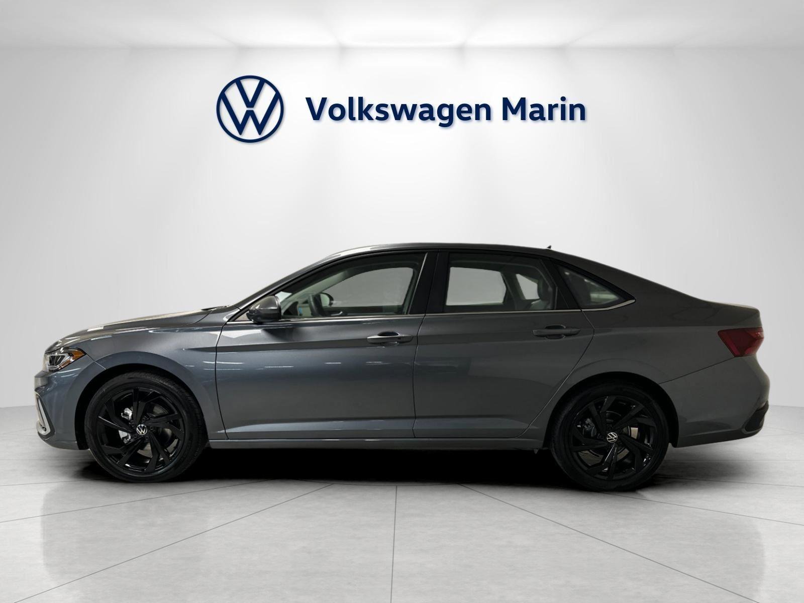 New 2026 Volkswagen Jetta SE FWD image 2