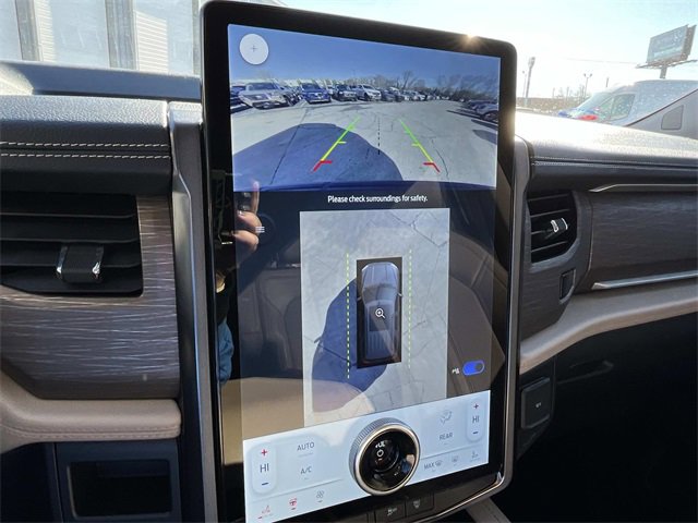 Used 2022 Ford Expedition Max Limited image 39