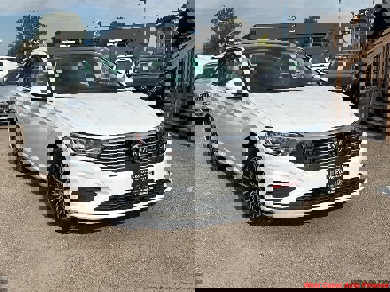 Used 2021 Volkswagen Jetta SE image 1