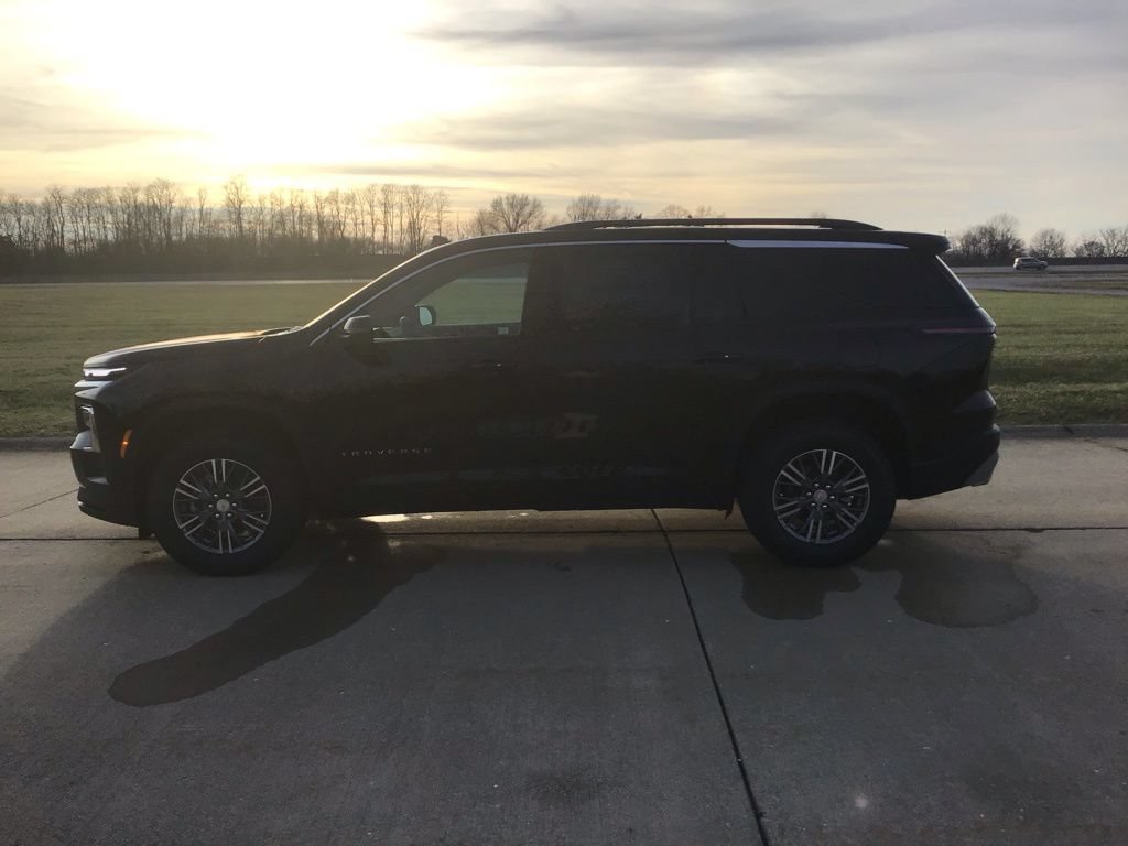 New 2026 Chevrolet Traverse LT w/ Driver Confidence Package FWD image 9