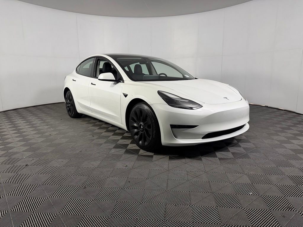 Used 2023 Tesla Model 3 Standard Range RWD image 10