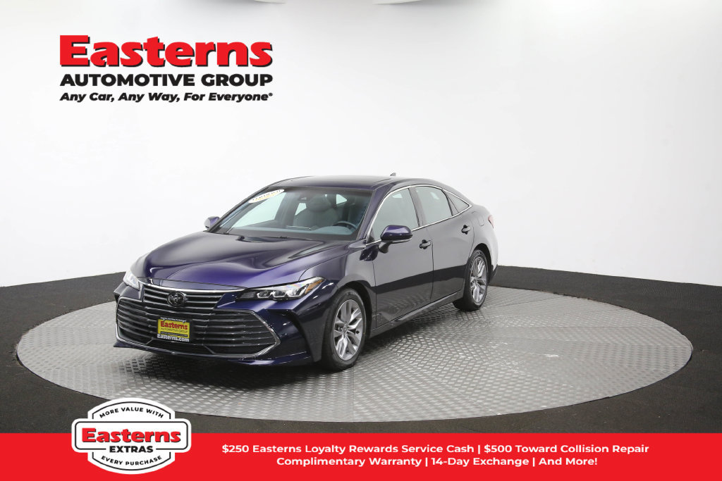 Used 2022 Toyota Avalon XLE w/ Moonroof Package FWD image 57