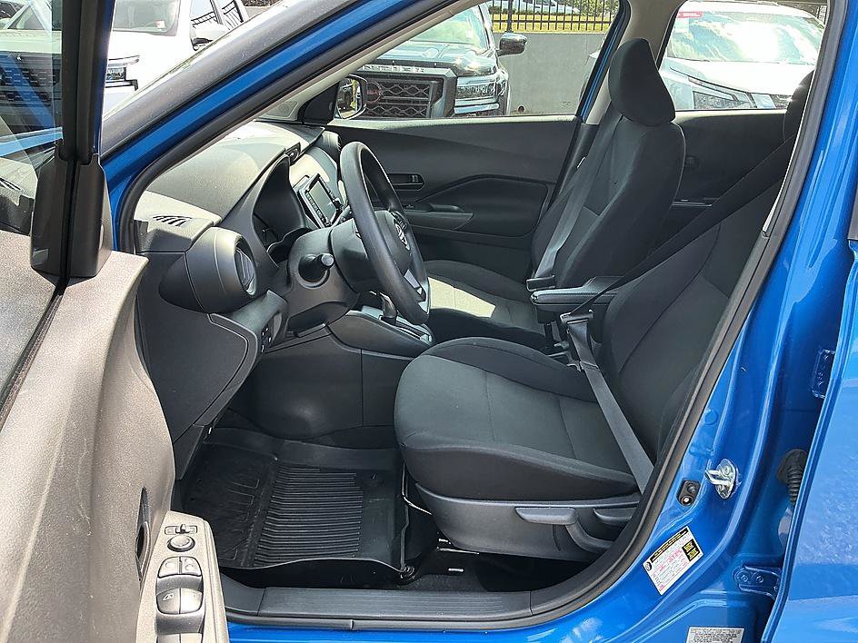 Used 2025 Nissan Kicks Play S FWD image 13