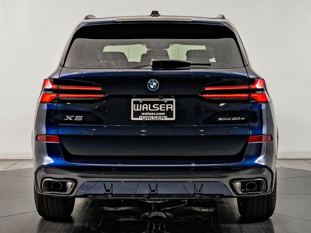 New 2026 BMW X5 xDrive50e w/ M Sport Package AWD/4WD image 7