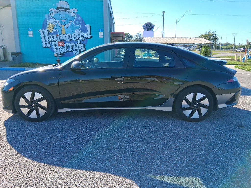 Used 2023 Hyundai Ioniq 6 SE RWD image 6