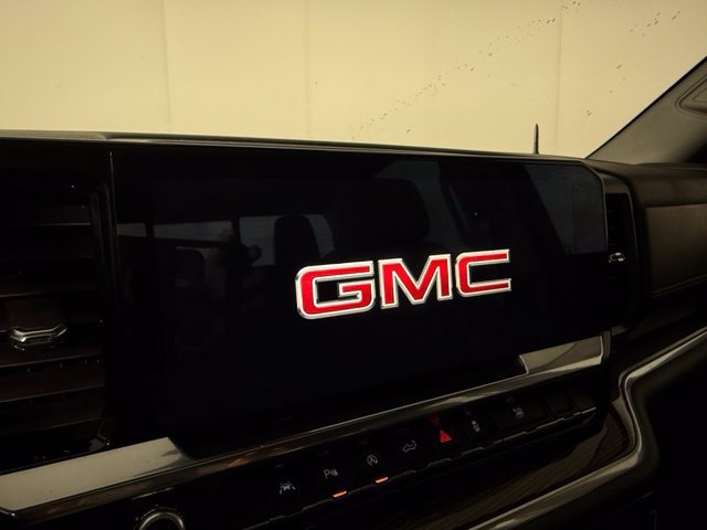 Used 2025 GMC Sierra 1500 Elevation w/ Elevation Premium Package AWD/4WD image 19