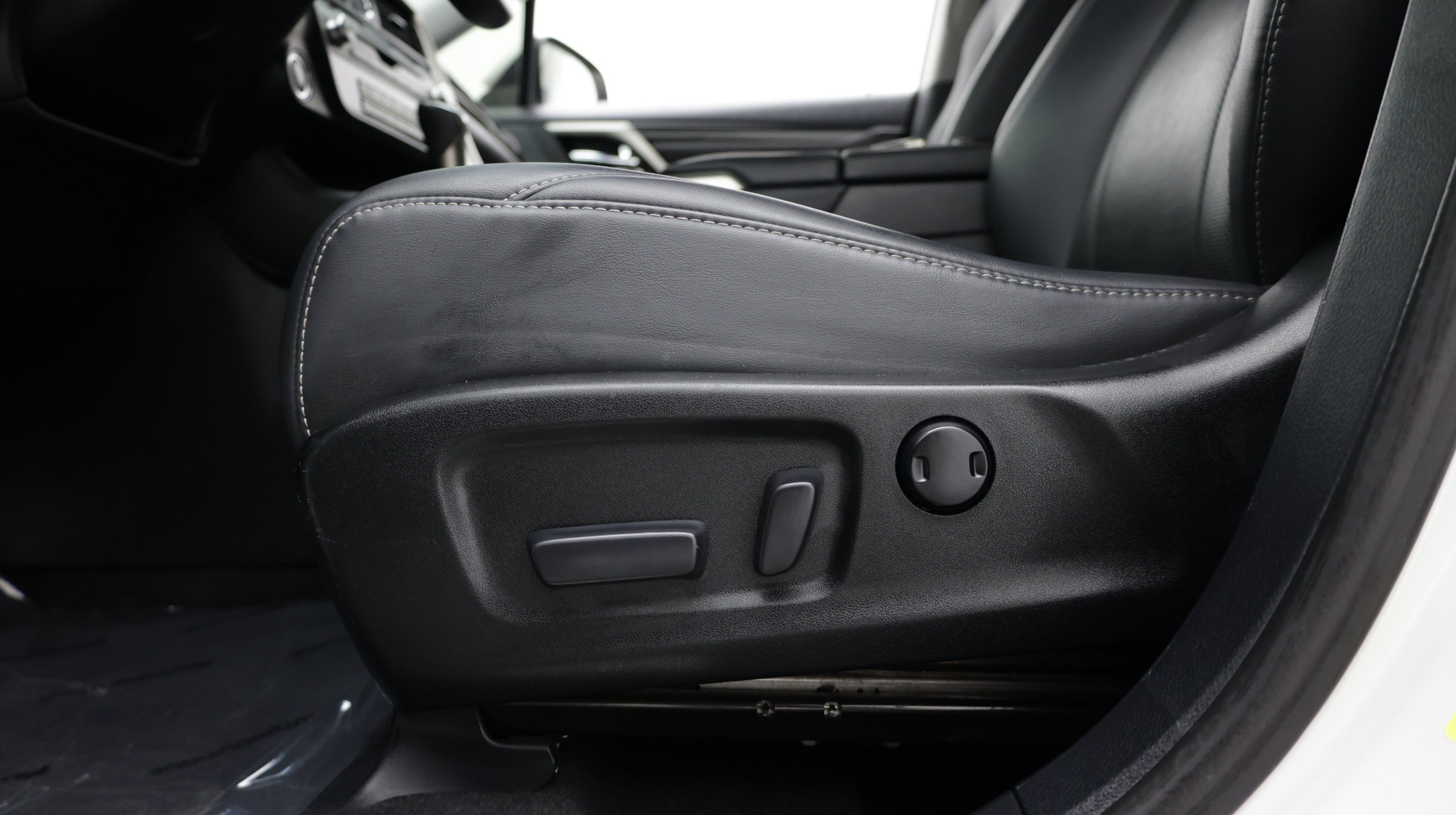 Used 2018 Lexus RX 350 FWD w/ Accessory Package image 13