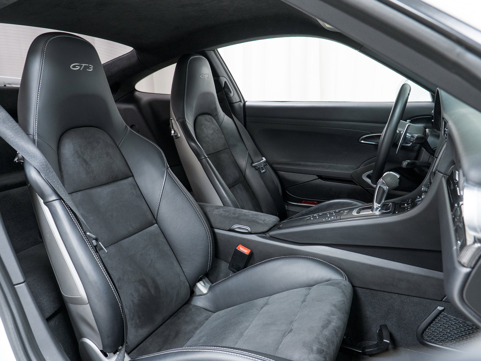 Certified 2014 Porsche 911 GT3 image 28