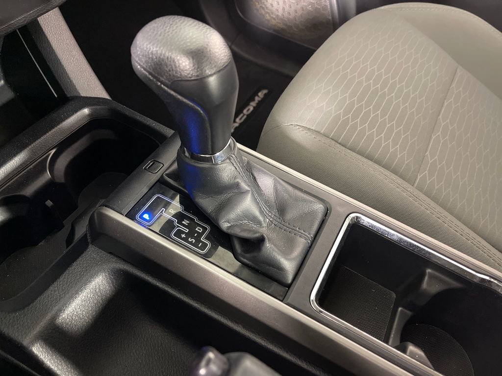 Used 2018 Toyota Tacoma SR5 RWD image 24