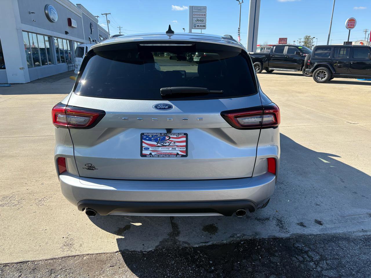 Certified 2024 Ford Escape ST-Line FWD image 4