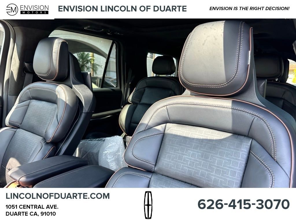New 2025 Lincoln Navigator Black Label image 14