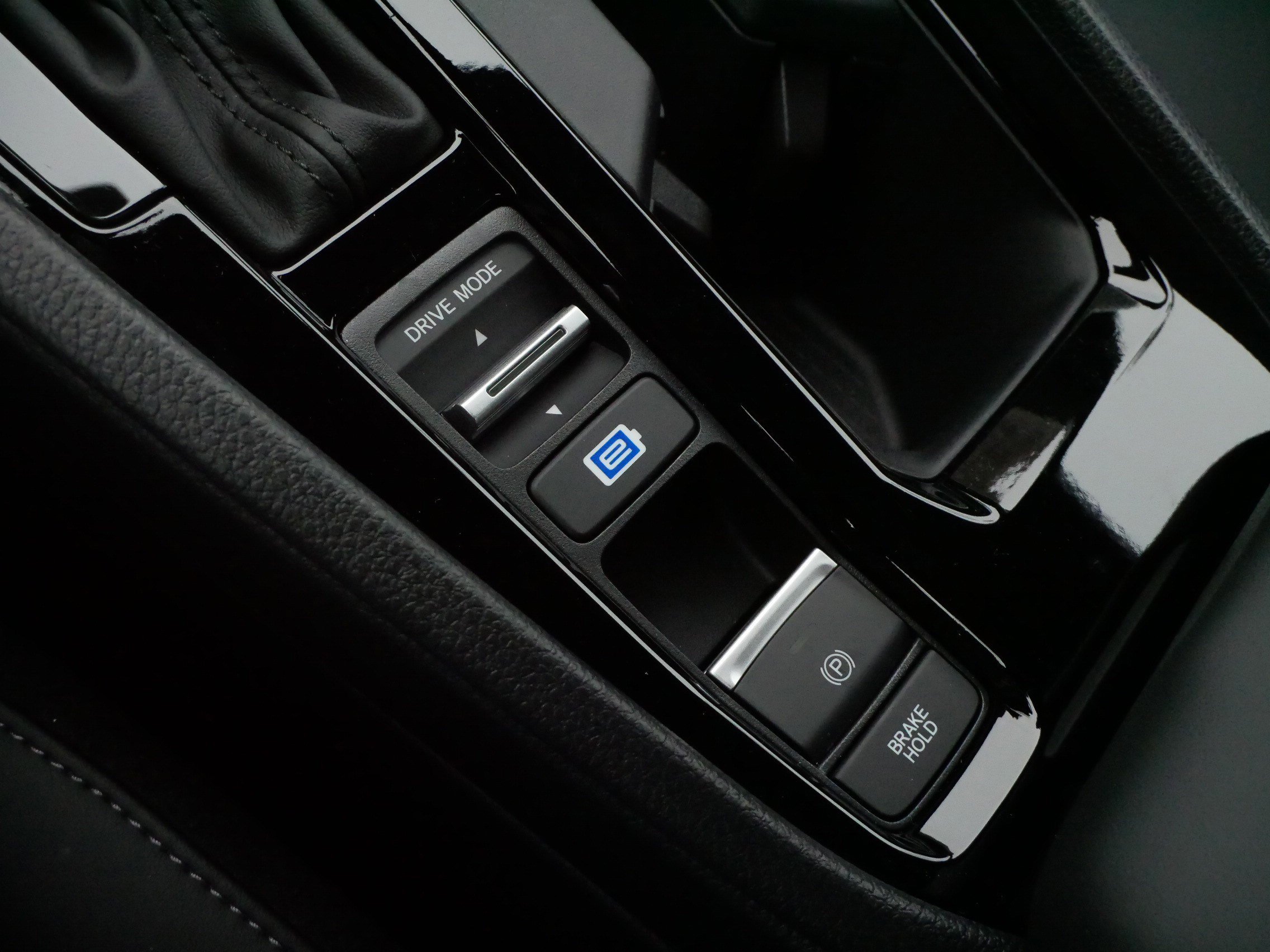 Certified 2025 Honda Accord Sport image 25