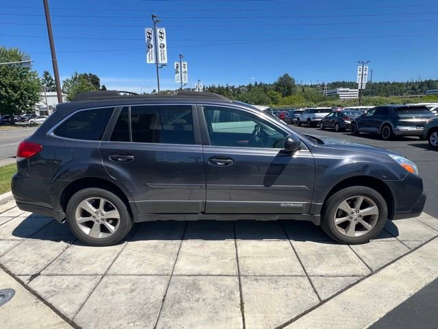 Used 2013 Subaru Outback 2.5i Limited AWD/4WD image 7