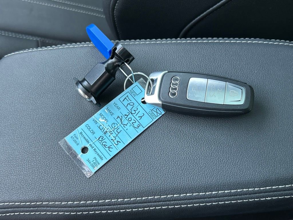 Used 2023 Audi Q4 e-tron Premium Plus w/ Premium Plus image 70