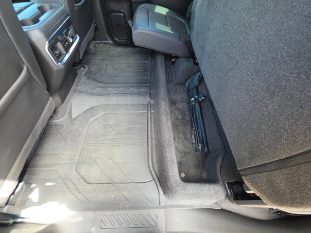 Used 2022 Chevrolet Silverado 1500 High Country w/ Technology Package AWD/4WD image 32