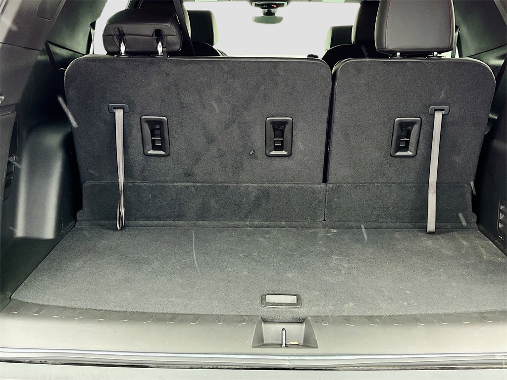 Used 2023 Chevrolet Traverse RS image 27