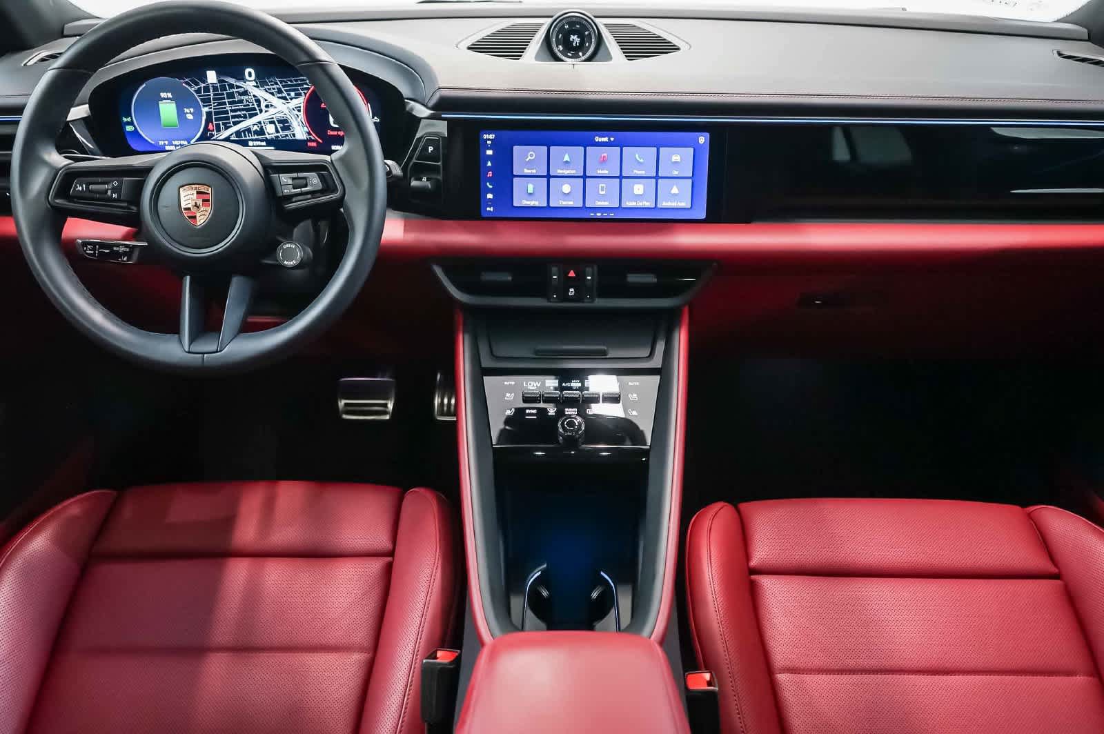 Certified 2025 Porsche Macan 4S Electric AWD/4WD image 18