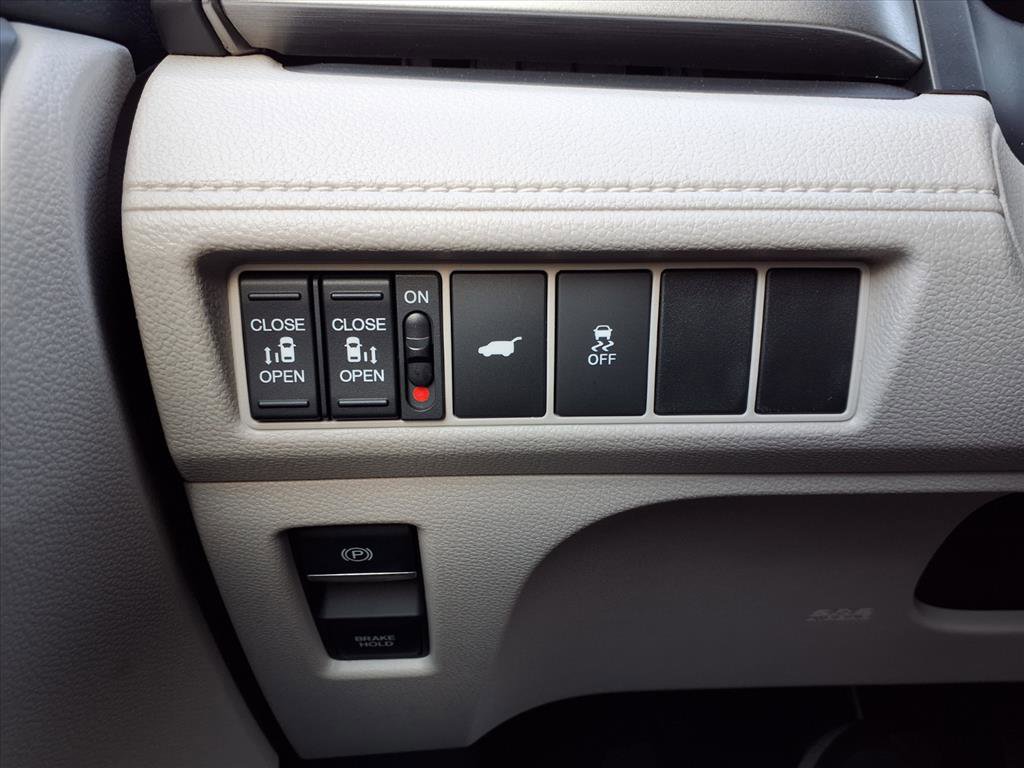 Used 2025 Honda Odyssey EX-L image 12