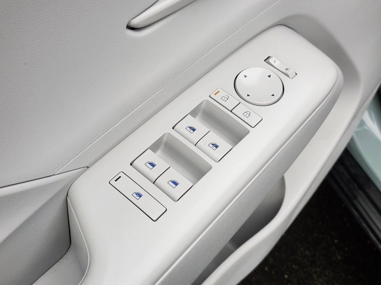 Used 2026 Hyundai Kona SEL Sport image 17