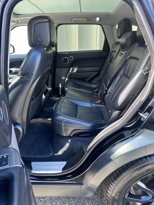 Used 2020 Land Rover Range Rover Sport HSE image 29
