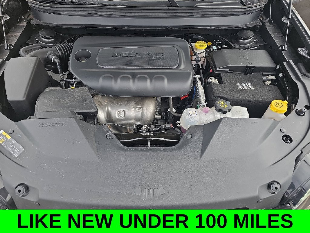 Used 2023 Jeep Cherokee Altitude Lux AWD/4WD image 32