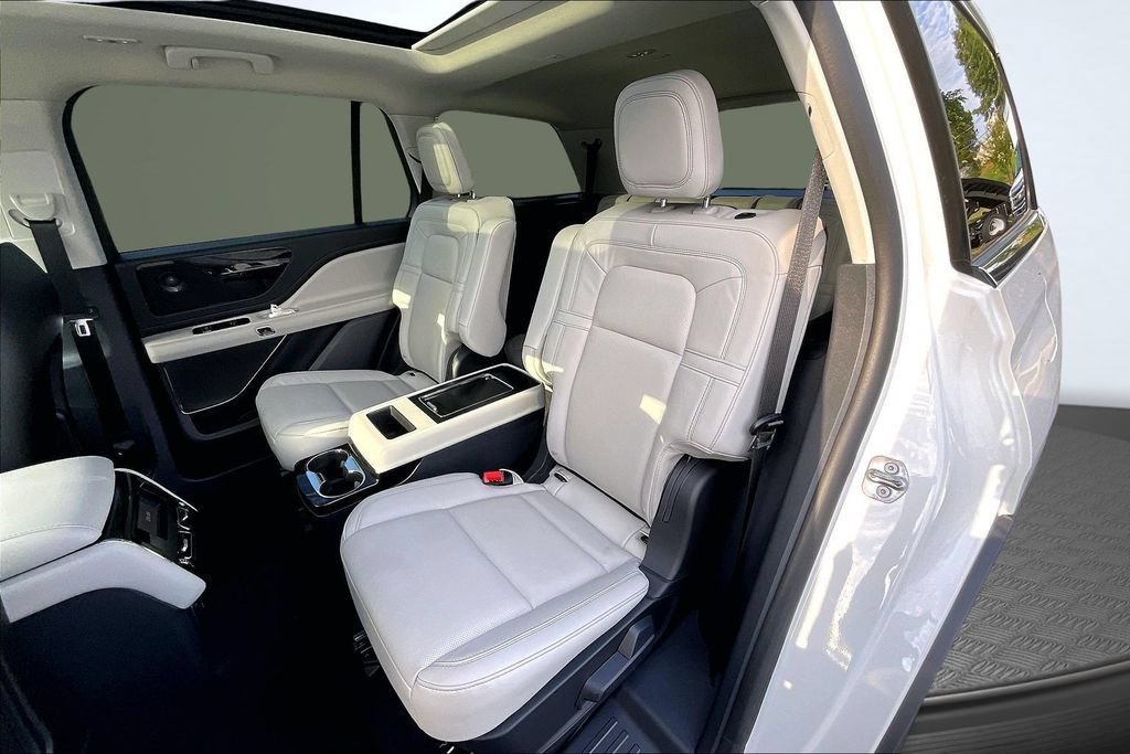Used 2026 Lincoln Aviator Reserve RWD image 23
