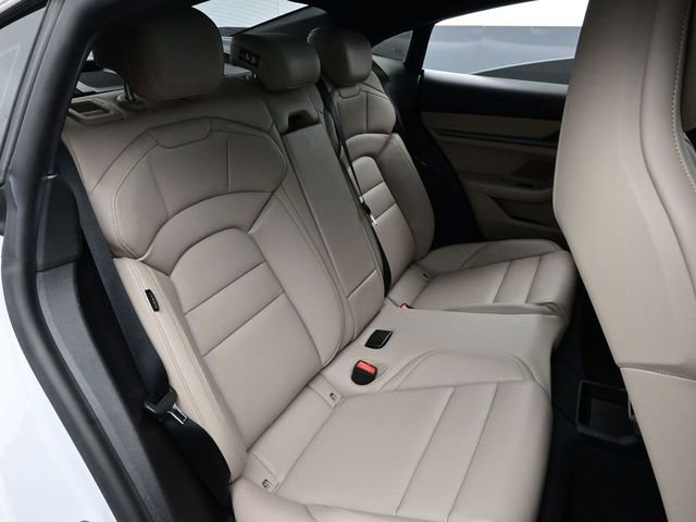 Certified 2025 Porsche Taycan image 17
