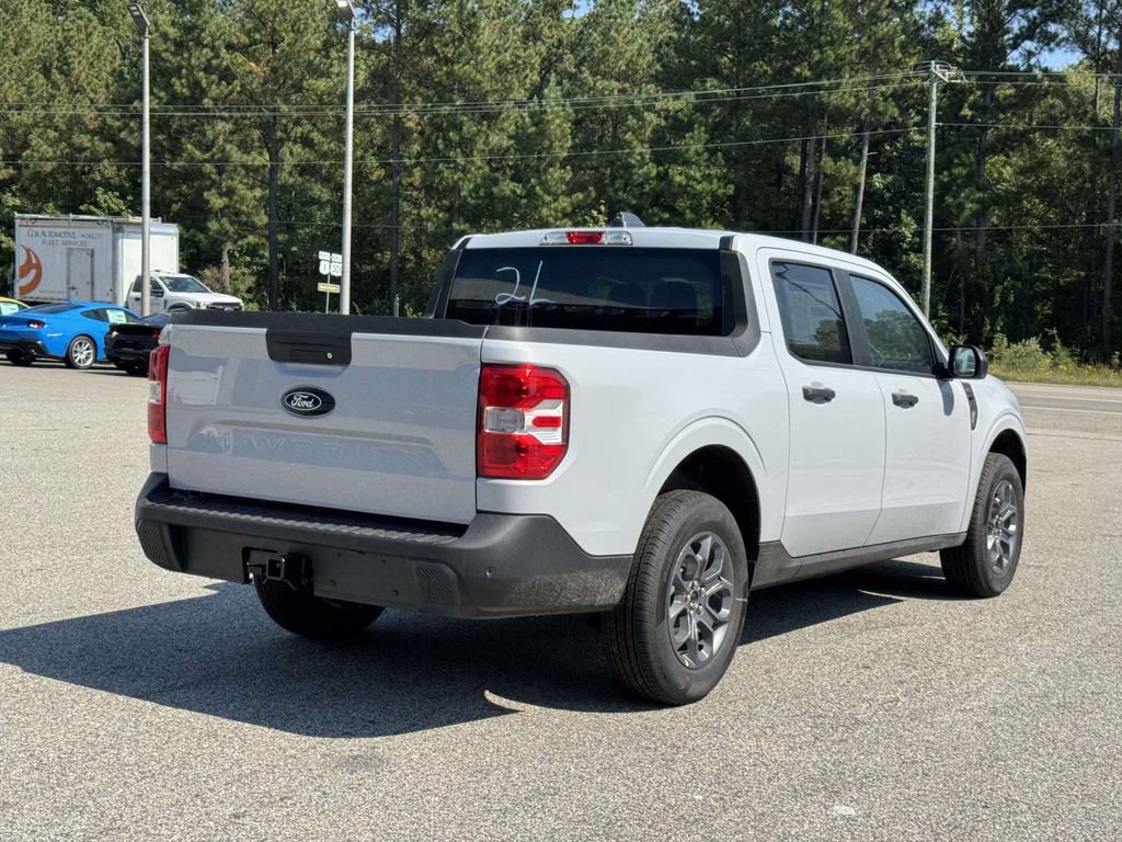 New 2025 Ford Maverick XLT FWD image 19