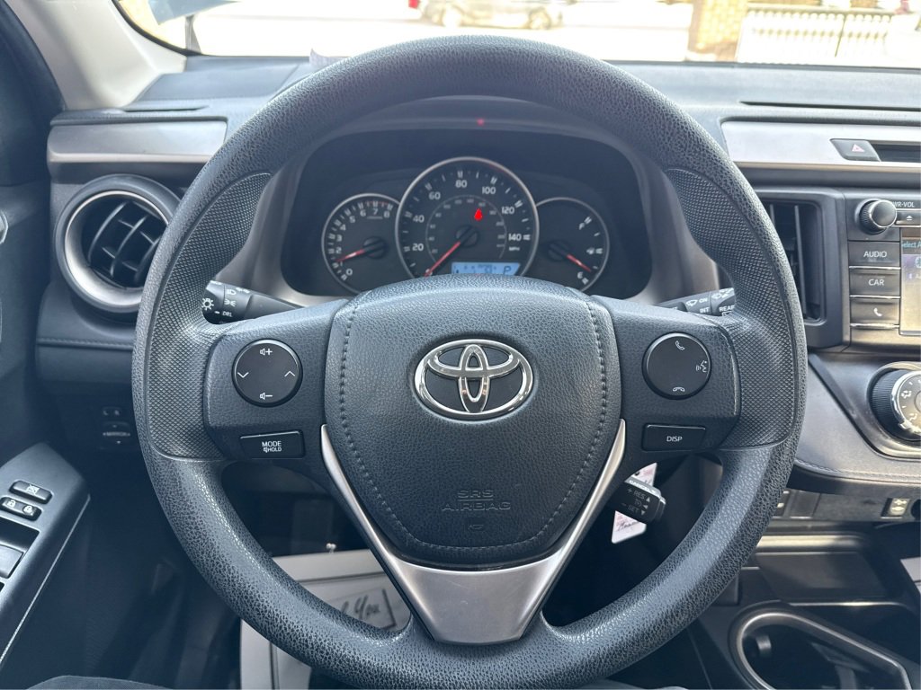 Used 2016 Toyota RAV4 LE image 30