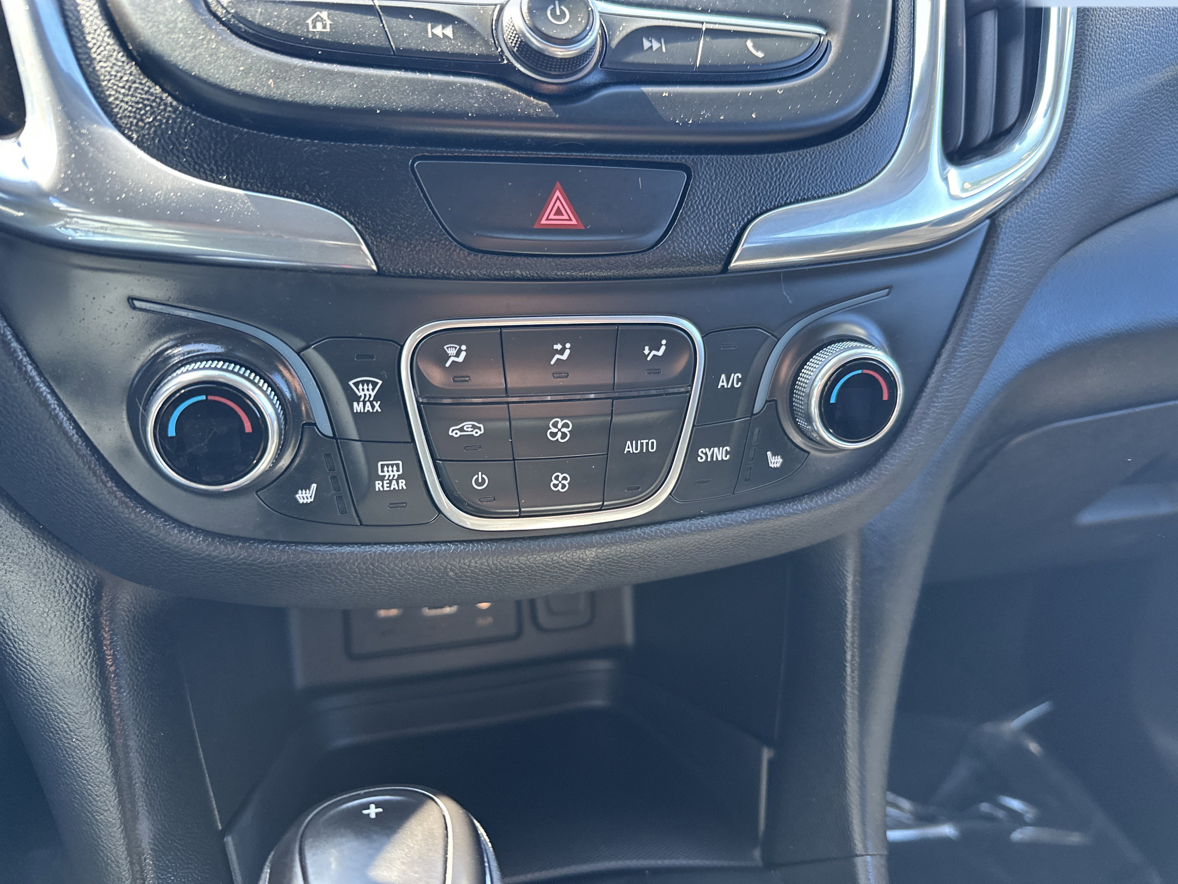 Certified 2020 Chevrolet Equinox LT AWD/4WD image 14