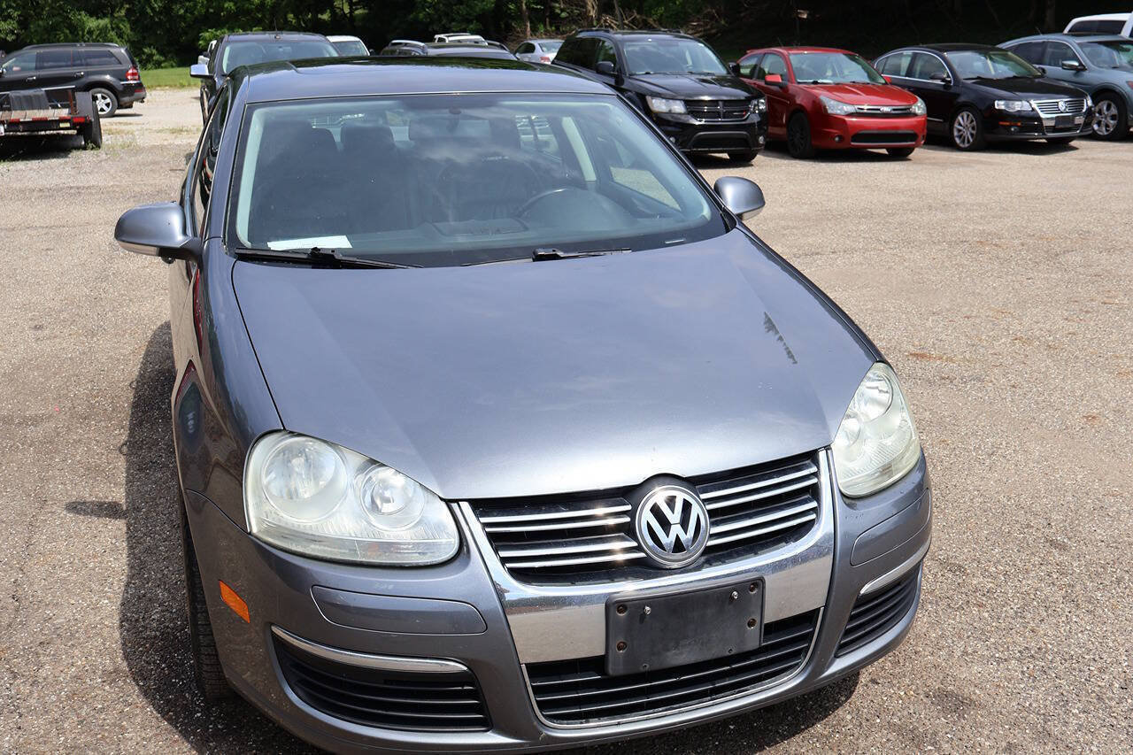Used 2006 Volkswagen Jetta TDI FWD image 2