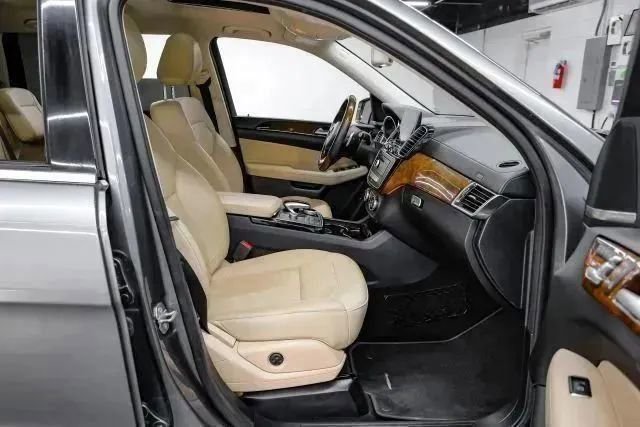 Used 2018 Mercedes-Benz GLS 450 4MATIC w/ Premium Package image 44