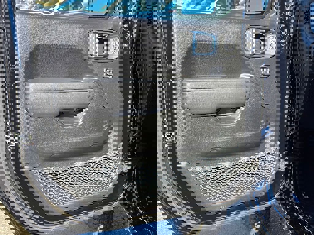 New 2026 Jeep Gladiator Sport image 8