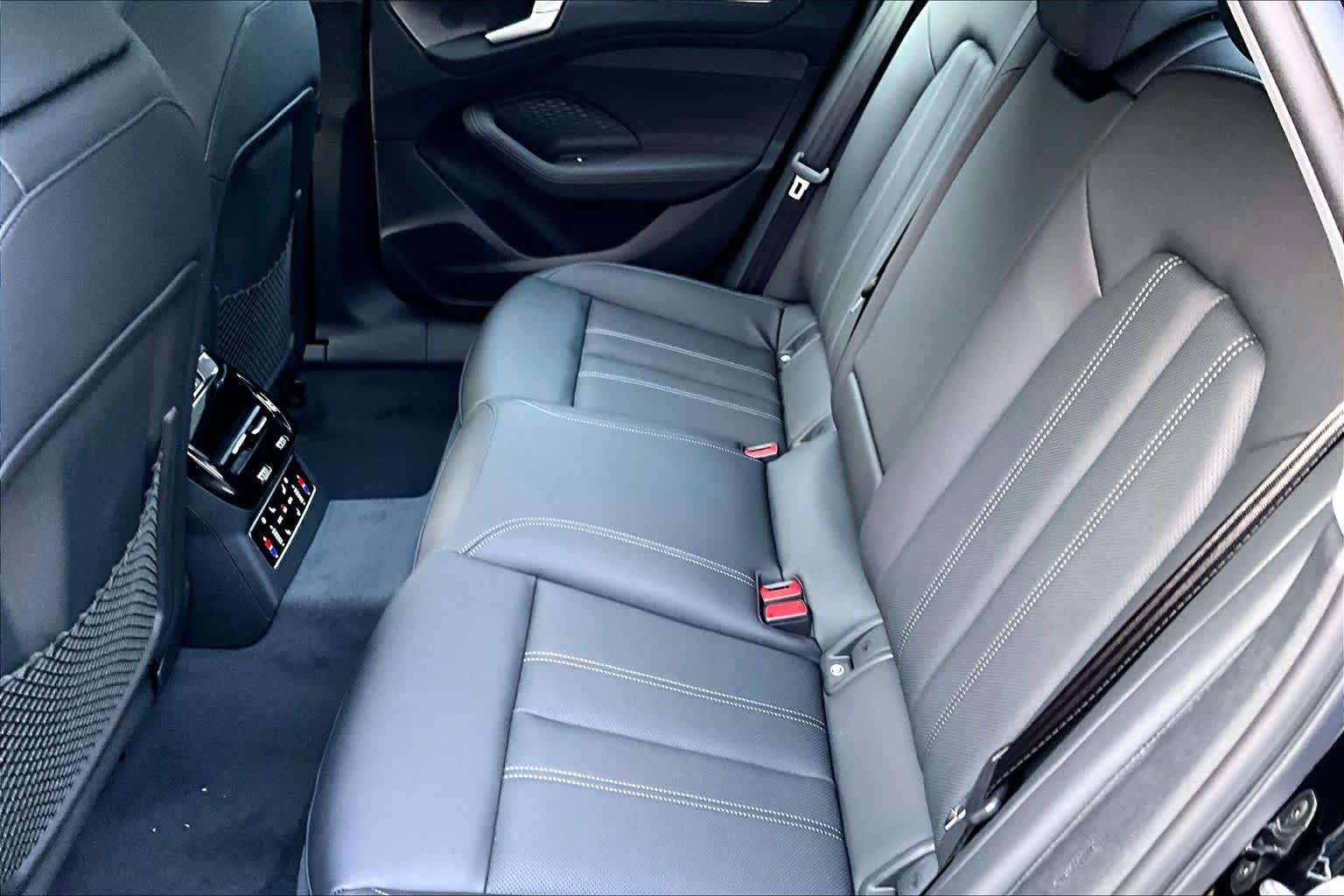 New 2026 Audi A6 Premium Plus AWD/4WD image 18