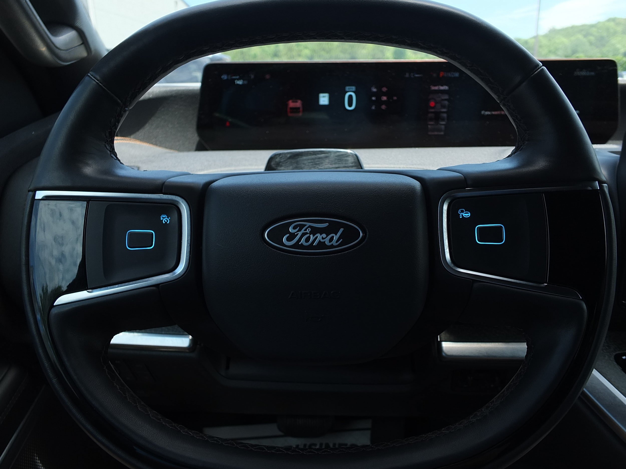 Used 2025 Ford Expedition Tremor AWD/4WD image 23