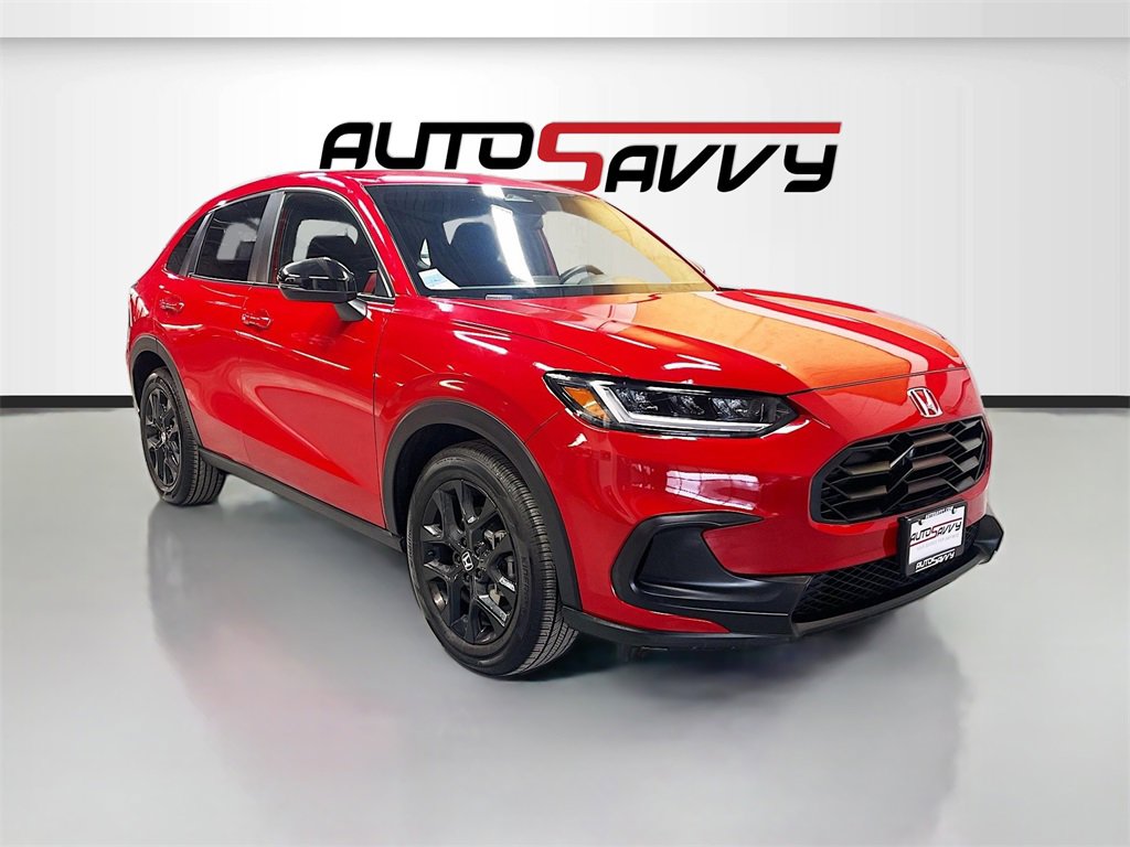 Used 2025 Honda HR-V Sport image 1
