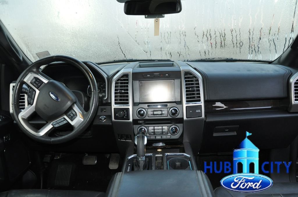 Used 2015 Ford F150 Platinum w/ Equipment Group 701A Luxury image 17