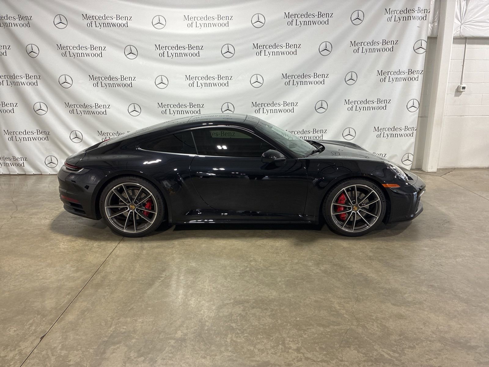 Used 2023 Porsche 911 Carrera S image 4