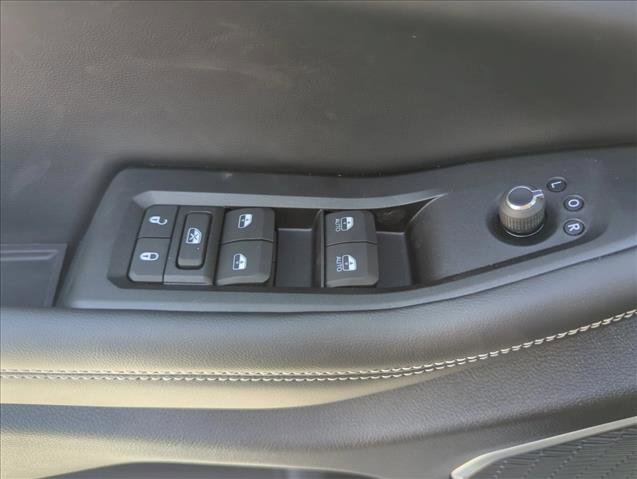 New 2026 Jeep Grand Cherokee Limited RWD image 17