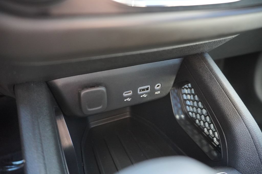 Used 2021 Chevrolet TrailBlazer LS FWD image 18