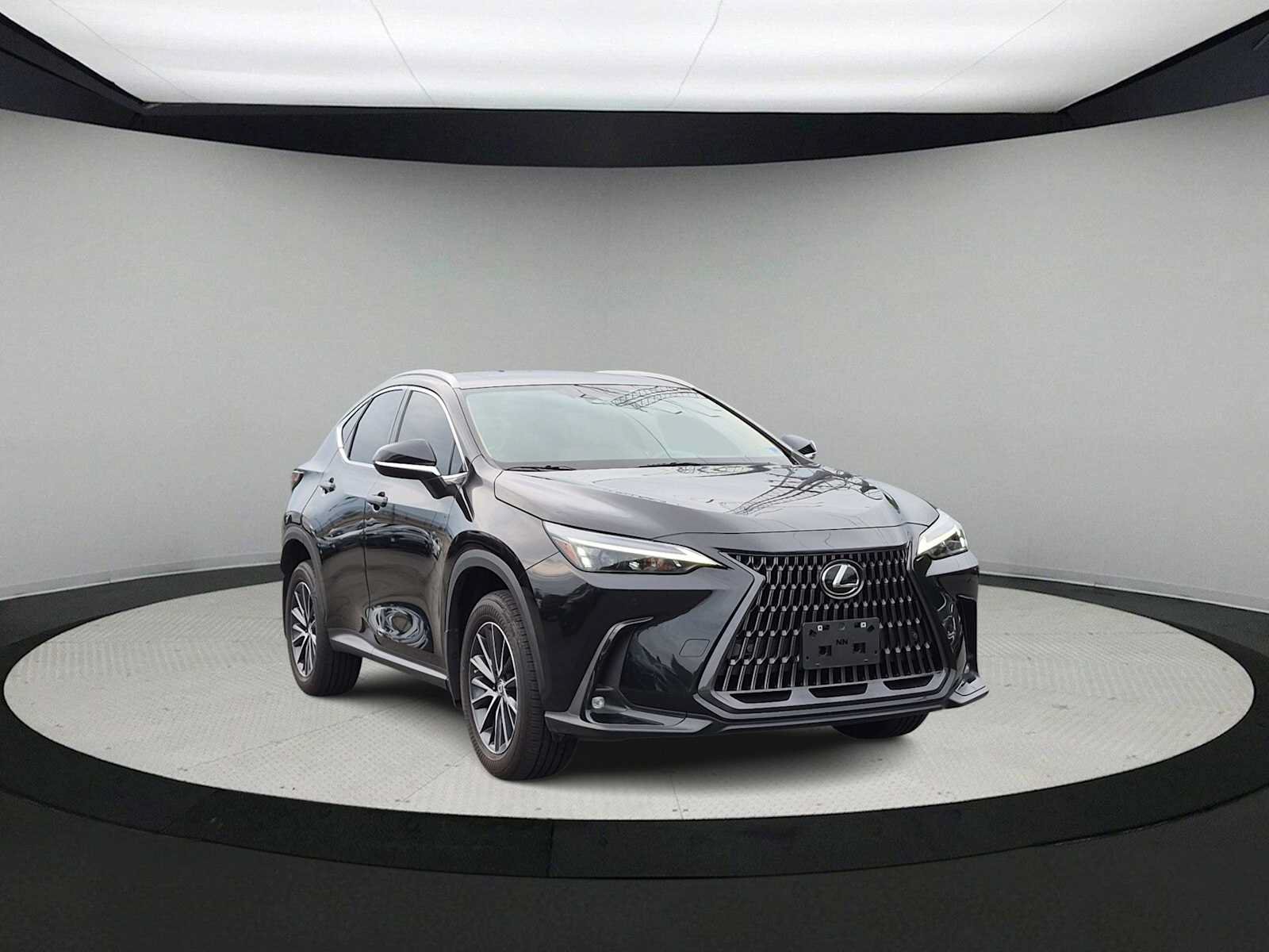 Used 2022 Lexus NX 350 AWD image 2