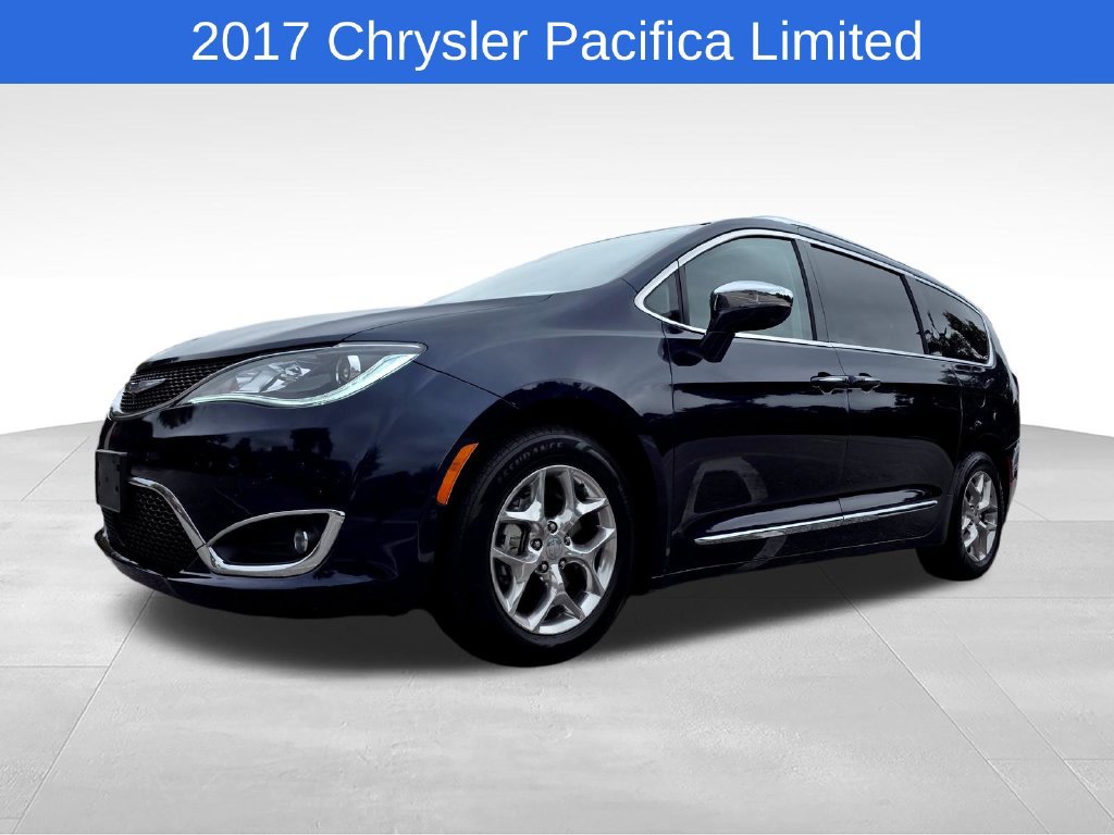 Used 2017 Chrysler Pacifica Limited FWD image 10